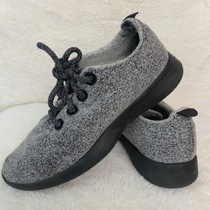 Black/grey Allbirds shoes gently used